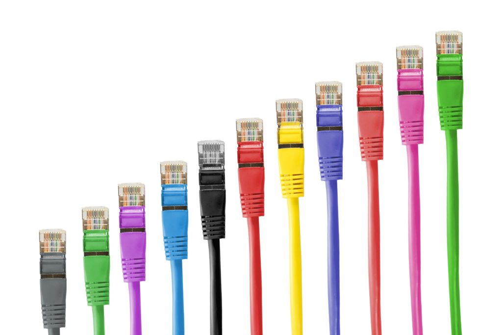 Netzwerk-Kabel-bunt_7-24